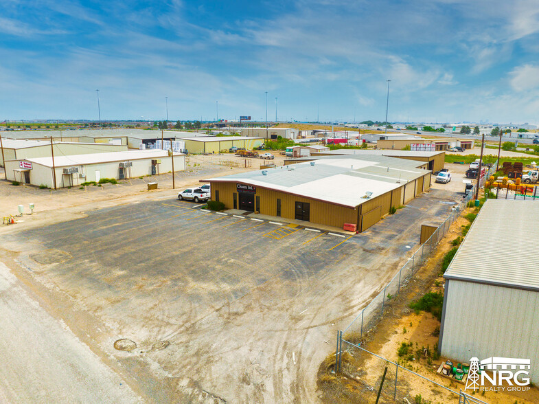 2031 Trade Dr, Midland, TX for lease - Building Photo - Image 3 of 20