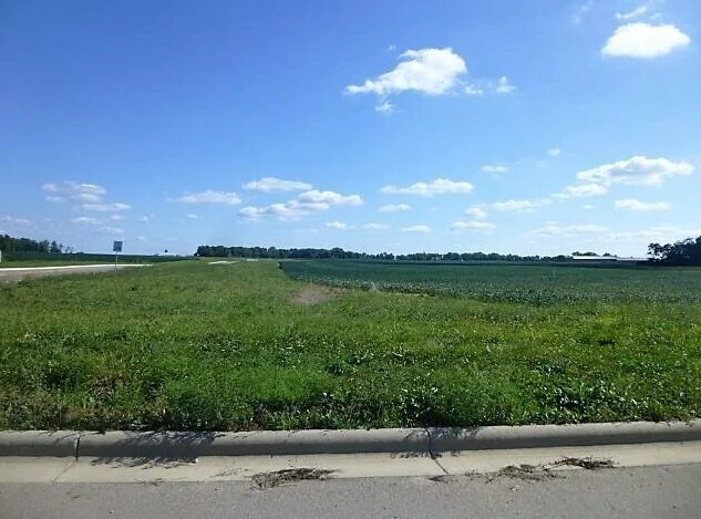 10 Logan Ln, Wilmington, OH for sale Primary Photo- Image 1 of 1