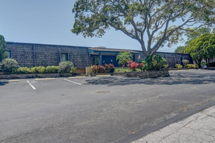 1219 Franklin Cir, Clearwater, FL for sale Building Photo- Image 1 of 1