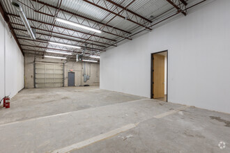 10525-10625 Newkirk St, Dallas, TX for lease Interior Photo- Image 1 of 1