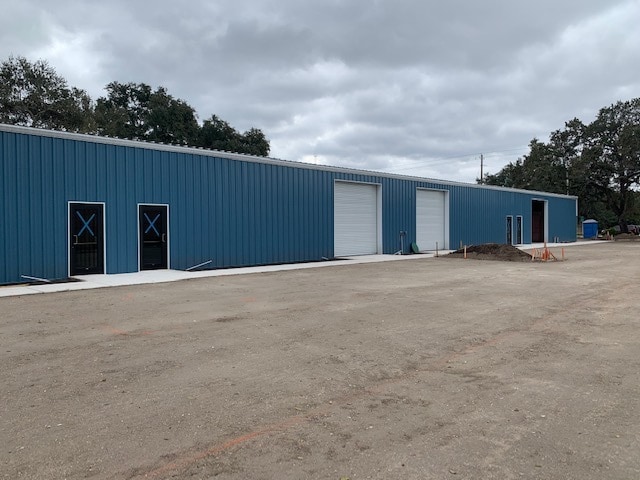 7304 Causeway, Tampa, FL for lease - Building Photo - Image 2 of 12