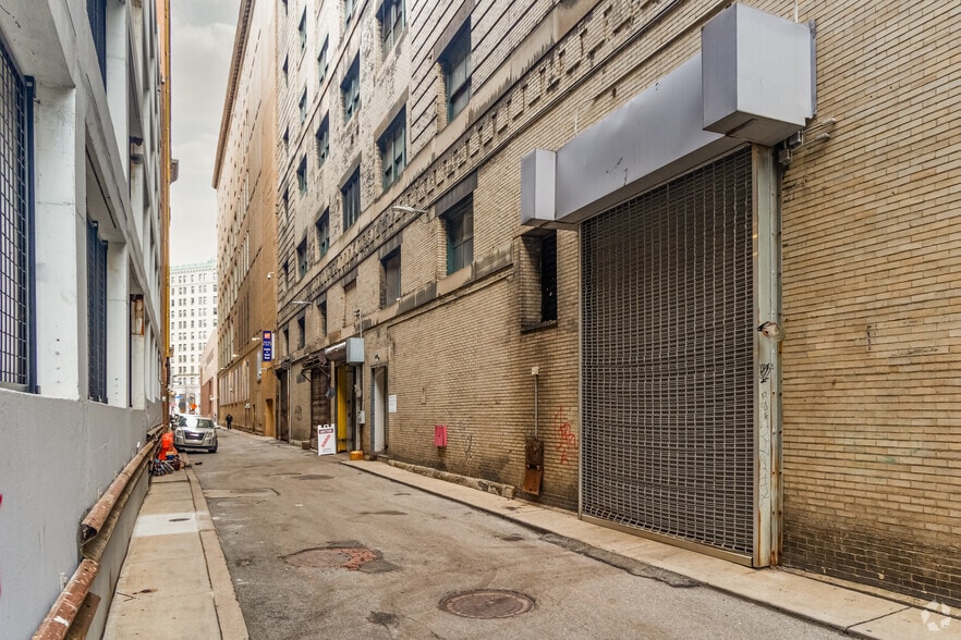 120 Cecil Pl, Pittsburgh, PA for sale - Building Photo - Image 3 of 5