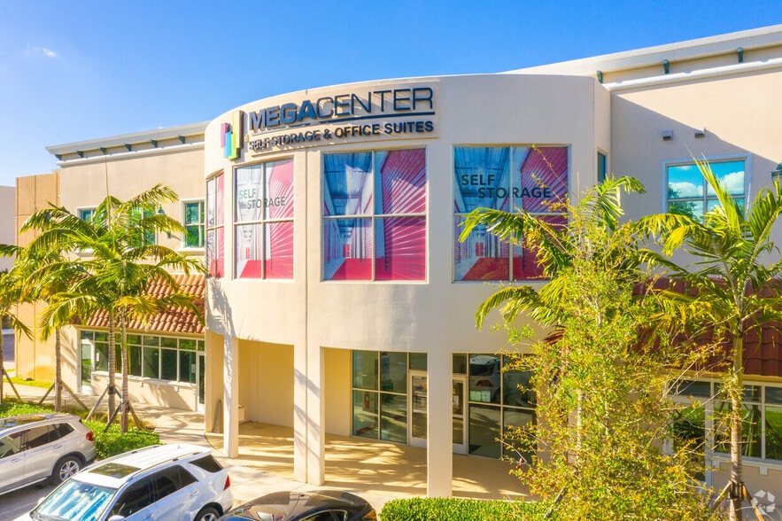 7451 Riviera Blvd, Miramar, FL for lease - Building Photo - Image 2 of 14