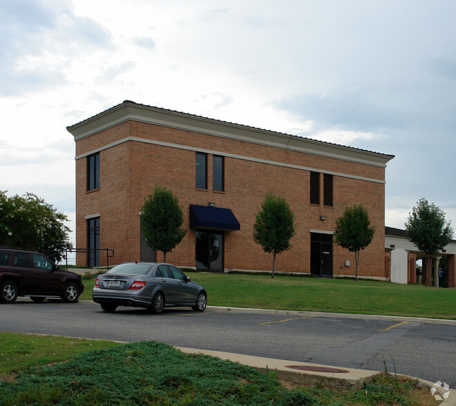 2710 Taylor Rd, Montgomery, AL for lease - Building Photo - Image 2 of 4