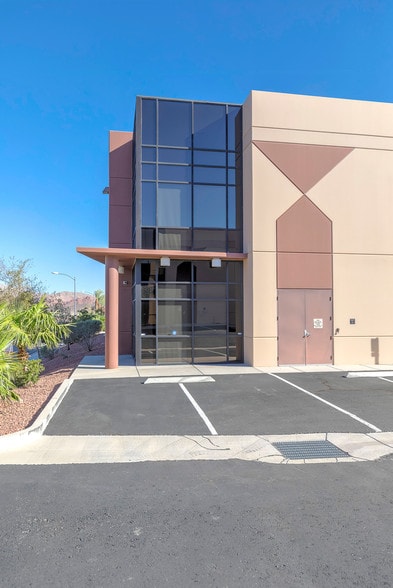 1051 Olsen St, Henderson, NV for sale - Building Photo - Image 1 of 1