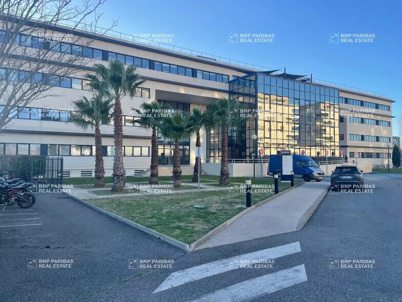 Office in Montpellier for lease - Building Photo - Image 1 of 21