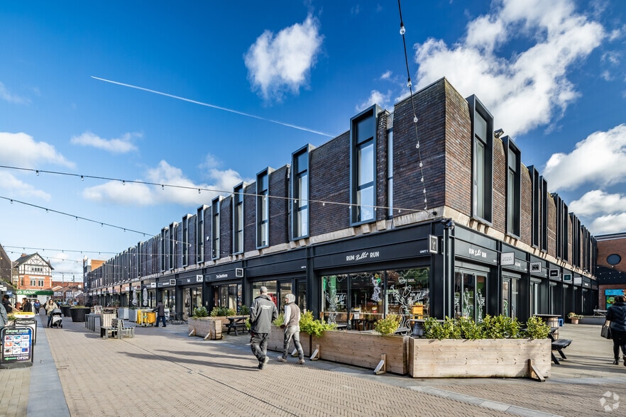 Town Sq, Sale for lease - Building Photo - Image 1 of 4