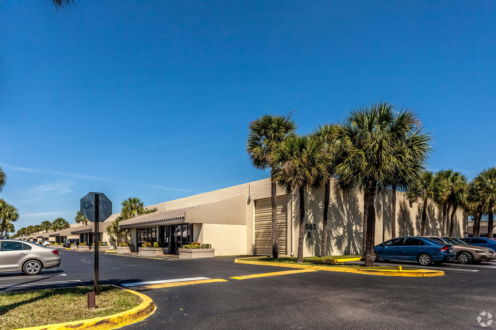 6065 NW 167th St, Miami Lakes, FL for sale Primary Photo- Image 1 of 1