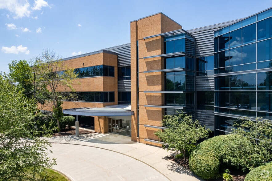500 Technology Dr, Weldon Spring, MO for sale - Building Photo - Image 1 of 1