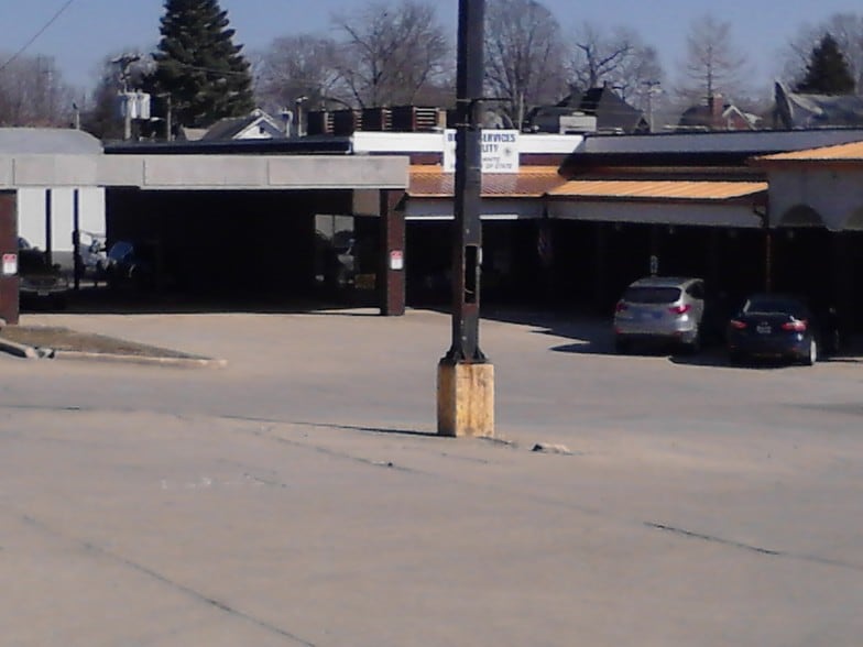 200 W Gallatin St, Vandalia, IL for sale - Building Photo - Image 2 of 4