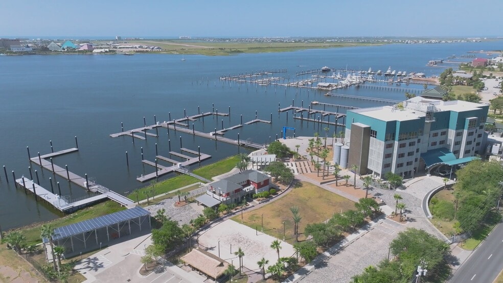 7509 Broadway St, Galveston, TX for sale - Commercial Listing Video - Image 2 of 60