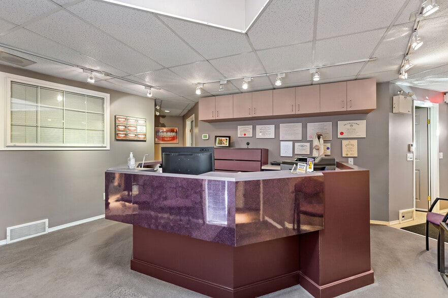 5600 Elbow Dr SW, Calgary, AB for sale - Building Photo - Image 3 of 16