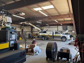 1515 Shiloh Ave, Bryan, TX for lease Interior Photo- Image 2 of 18