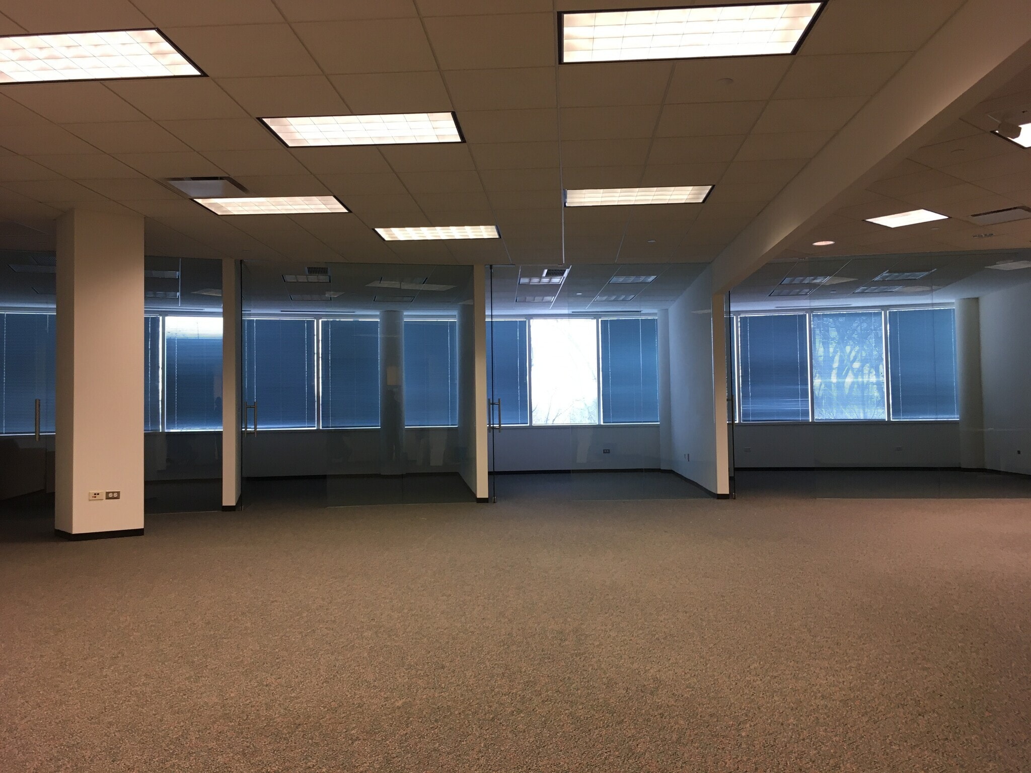 600 N Buffalo Grove Rd, Buffalo Grove, IL for lease Interior Photo- Image 1 of 2