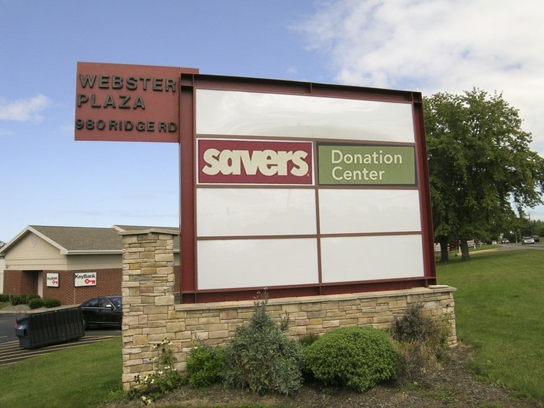 980 Ridge Rd, Webster, NY for lease - Primary Photo - Image 1 of 6