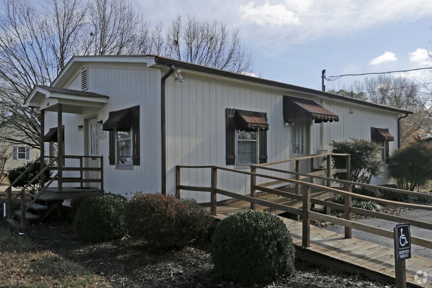 400 W City Point Rd, Hopewell, VA for sale - Primary Photo - Image 1 of 1