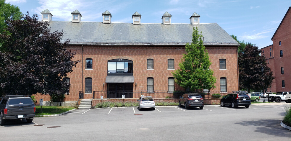 33 Jewell Ct, Portsmouth, NH for lease - Building Photo - Image 1 of 1