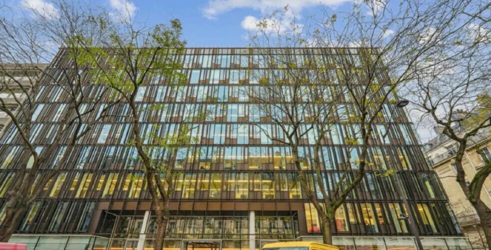 32 Rue Guersant, Paris for lease - Building Photo - Image 1 of 10
