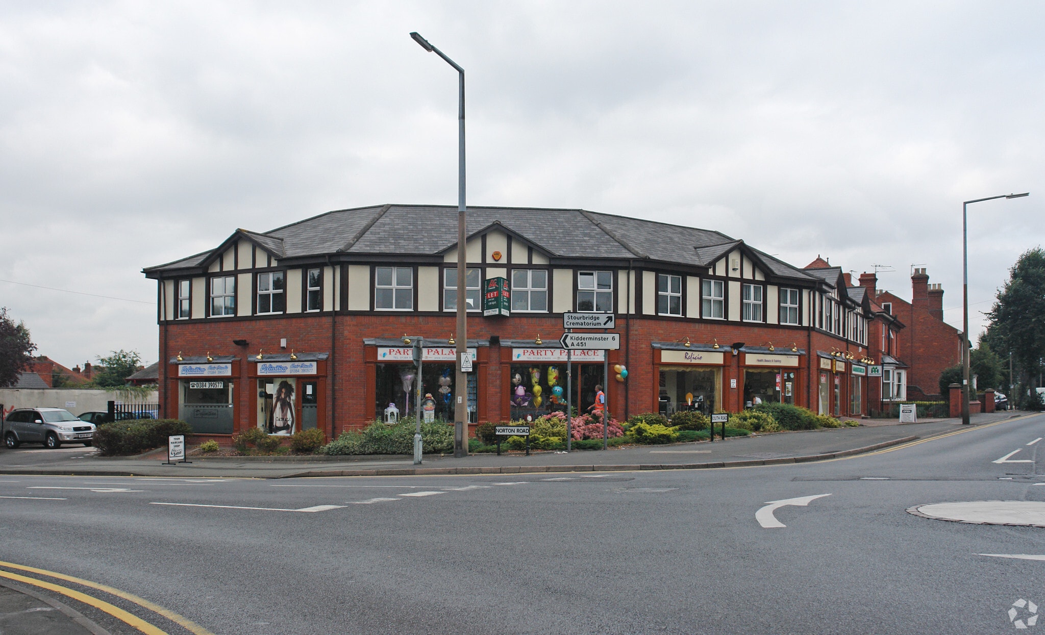 Norton Rd, Stourbridge for sale Primary Photo- Image 1 of 1