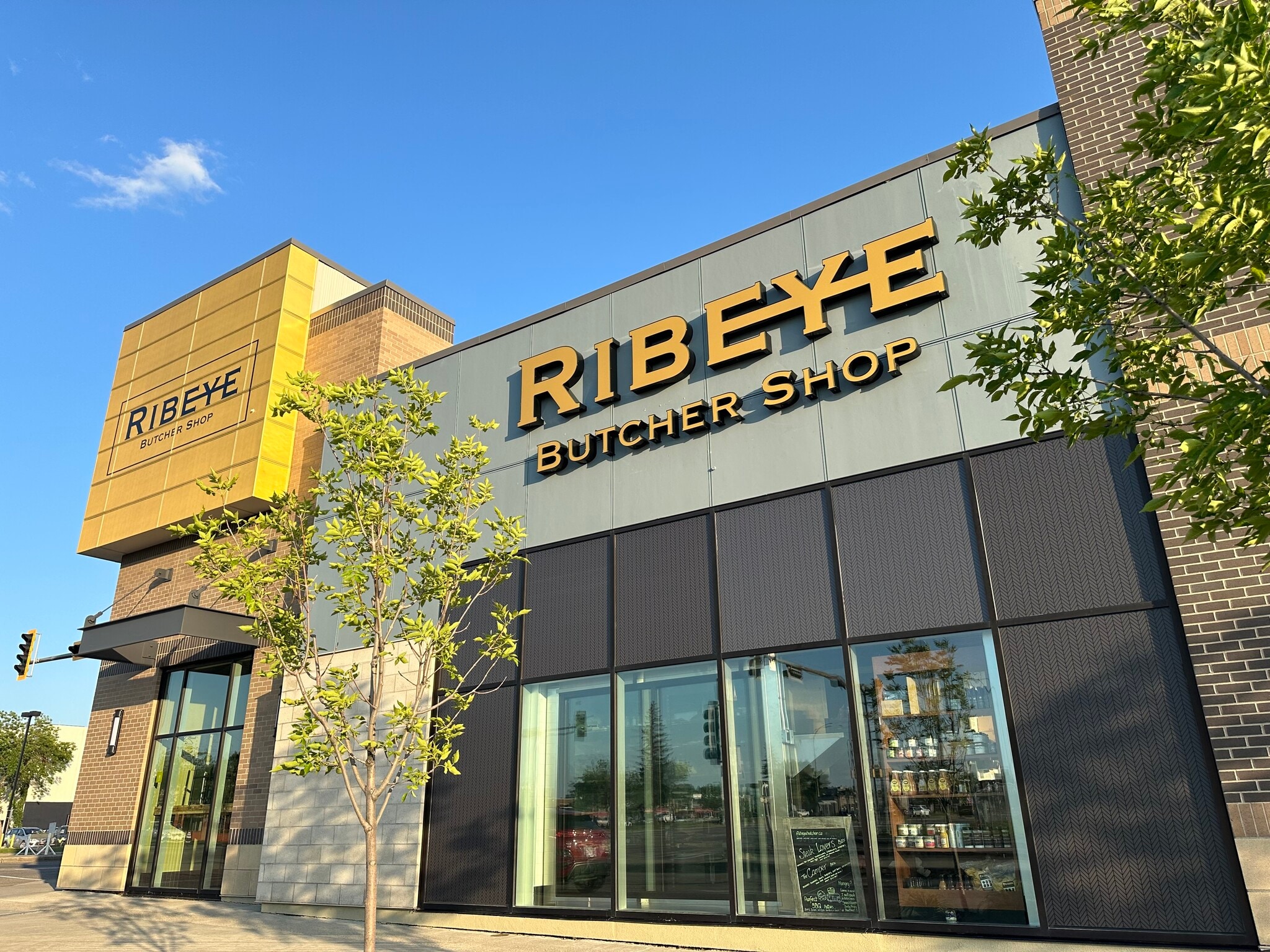 201 Festival Way, Sherwood Park, AB for lease Building Photo- Image 1 of 10