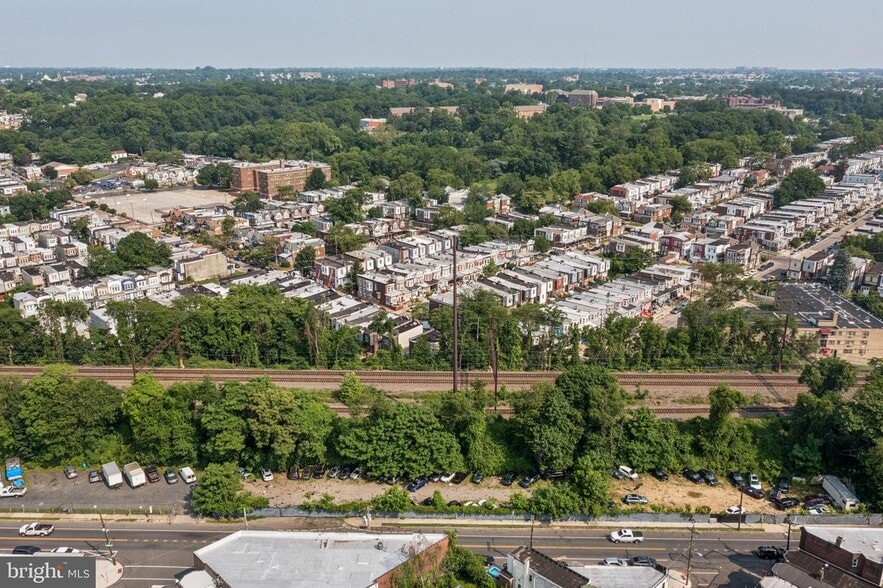 1499 Windrim Ave, Philadelphia, PA for sale - Building Photo - Image 3 of 4