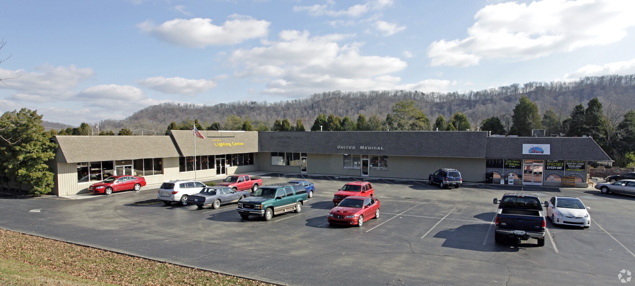 297 Oak Ridge Tpke, Oak Ridge, TN for sale Primary Photo- Image 1 of 1