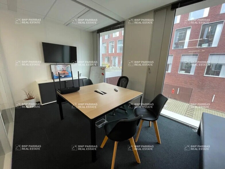 82 Rue Winston Churchill, Lille for sale - Building Photo - Image 3 of 11