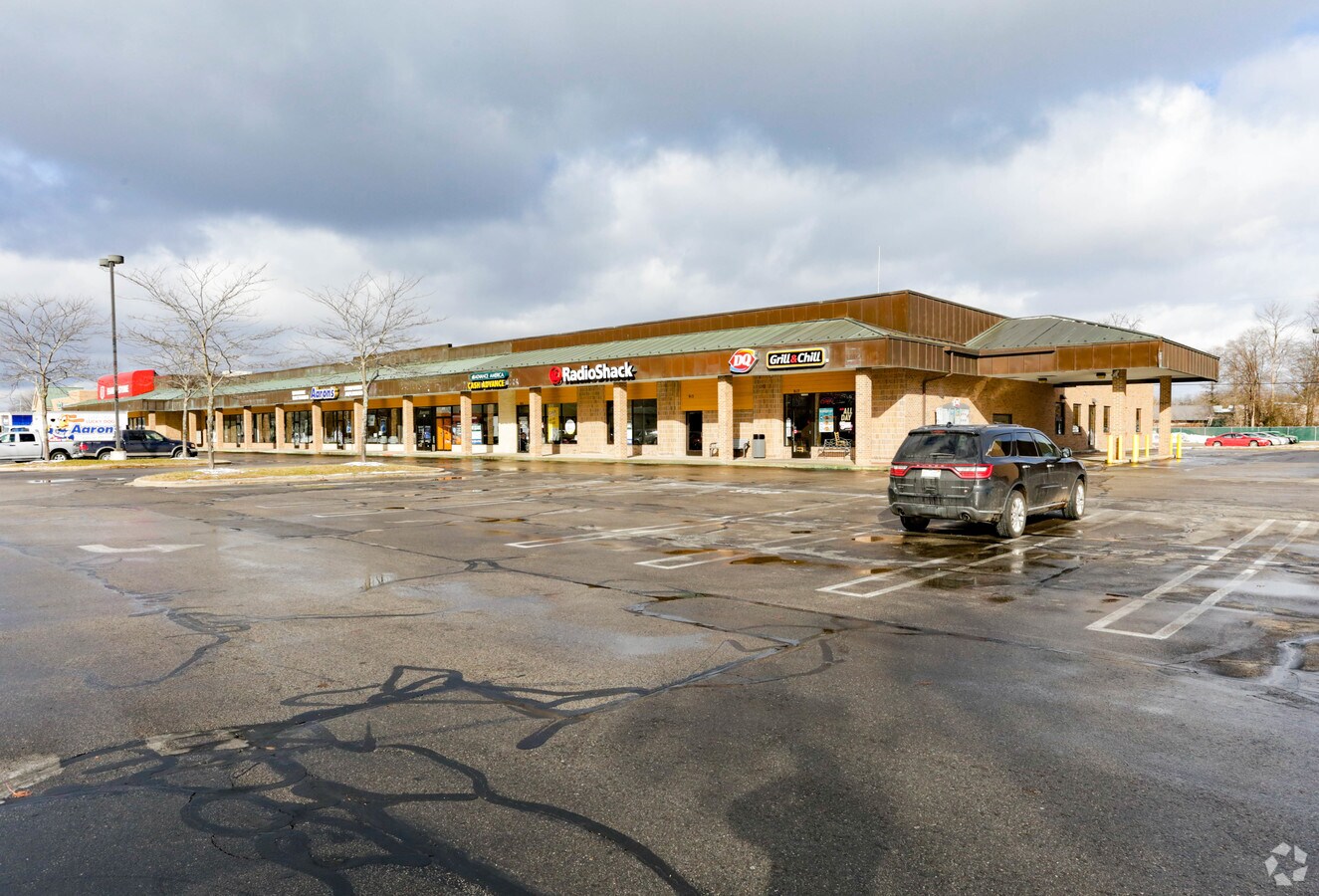 825917 S Saginaw Rd, Midland, MI 48640