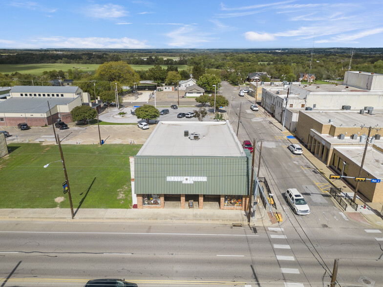 719 E Main St, Gatesville, TX for sale - Building Photo - Image 1 of 3