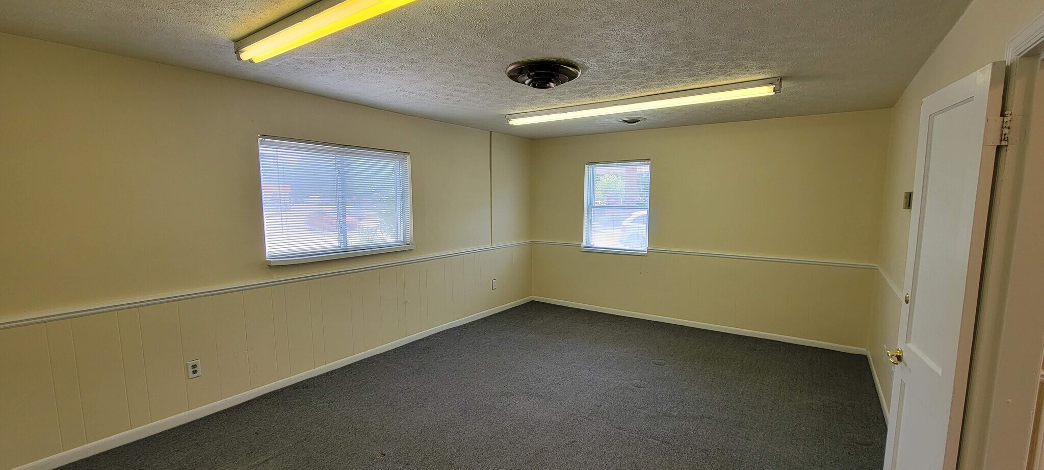 765 N Detroit St, Xenia, OH 45385 Office for Sale