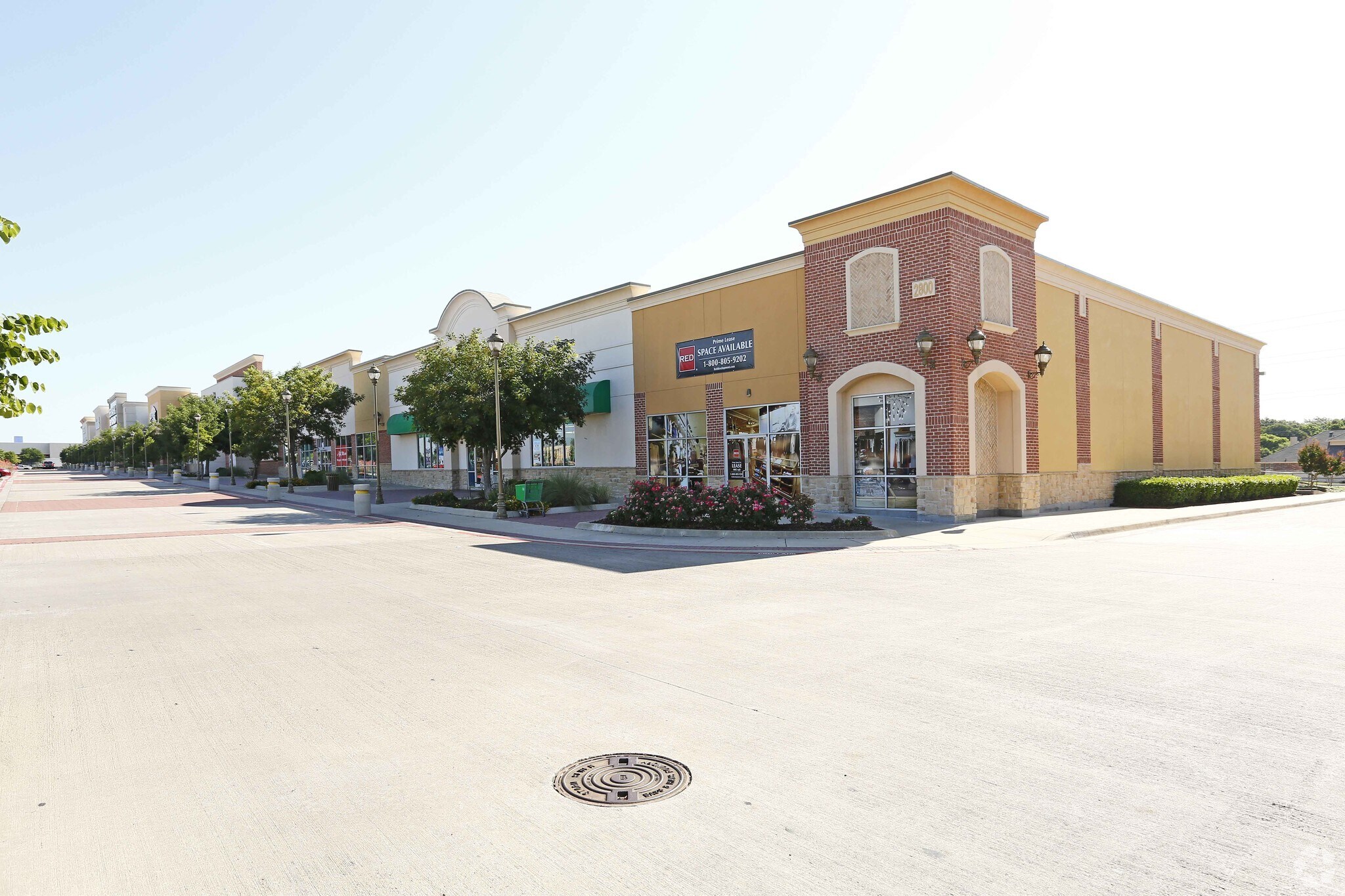 W Glade Rd, Euless, TX 76039 The Shops at Vineyard Village