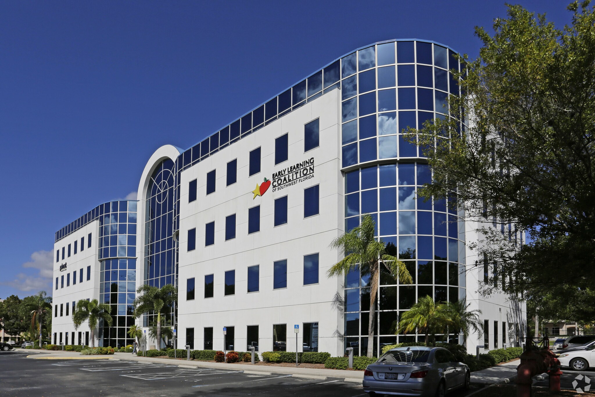 2675 Winkler Ave, Fort Myers, FL 33901 Office for Sale