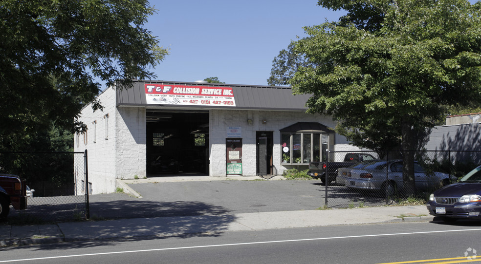 1627 New York Ave, Huntington Station, NY for sale - Primary Photo - Image 1 of 1