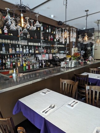 More details for 662 9th Ave, New York, NY - Retail for Lease