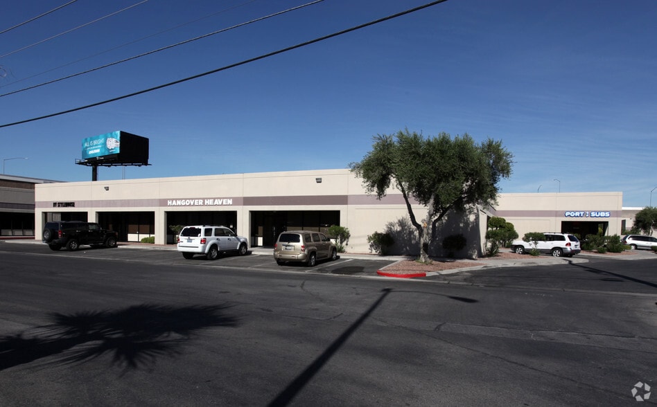 3281 Highland Dr, Las Vegas, NV for lease - Primary Photo - Image 2 of 7