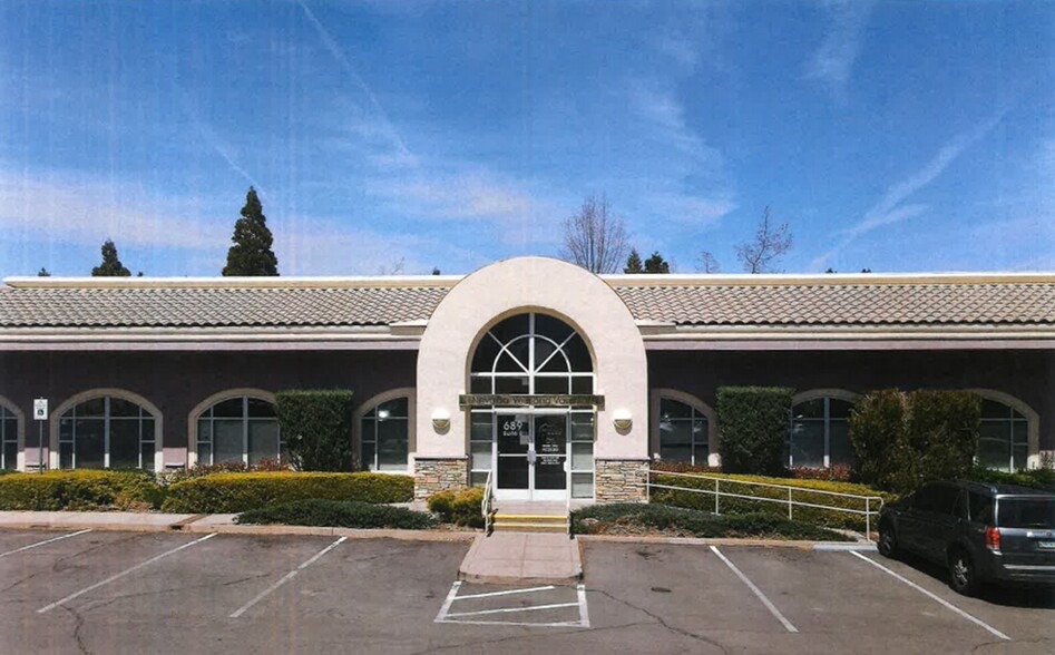 Sierra Rose Professional Office Space portfolio of 3 properties for sale on LoopNet.com - Building Photo - Image 1 of 5