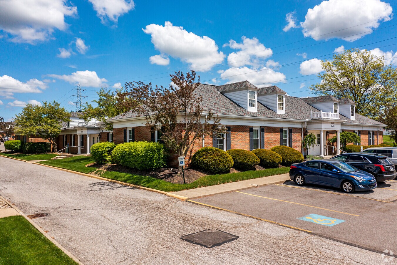 3610 W Market St, Fairlawn, OH 44333