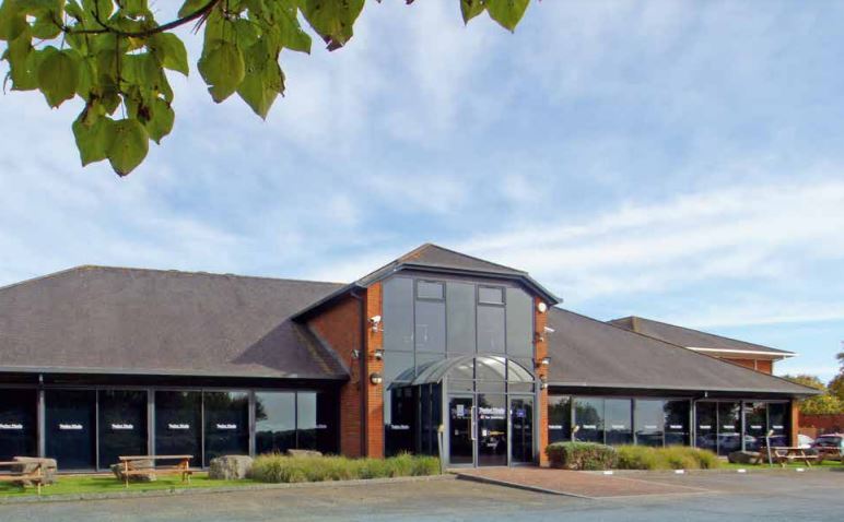 Carnac Ct, Fareham for sale - Primary Photo - Image 1 of 1