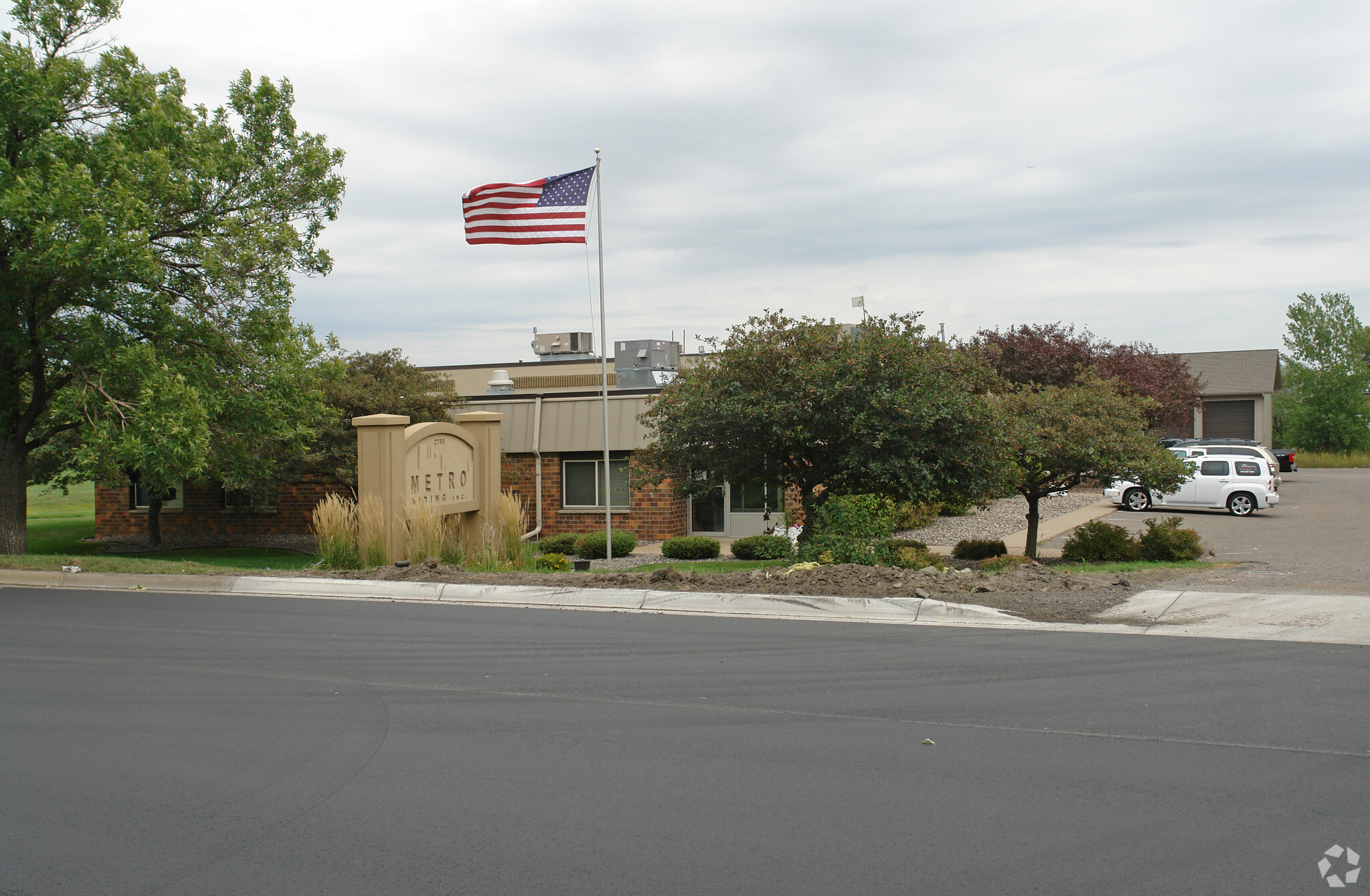 2750 N Niagara Ln, Plymouth, MN for sale Building Photo- Image 1 of 1