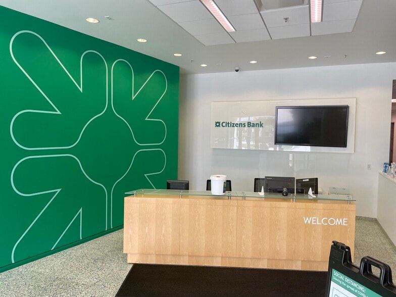 480 Jefferson Blvd, Warwick, RI for lease - Interior Photo - Image 3 of 14