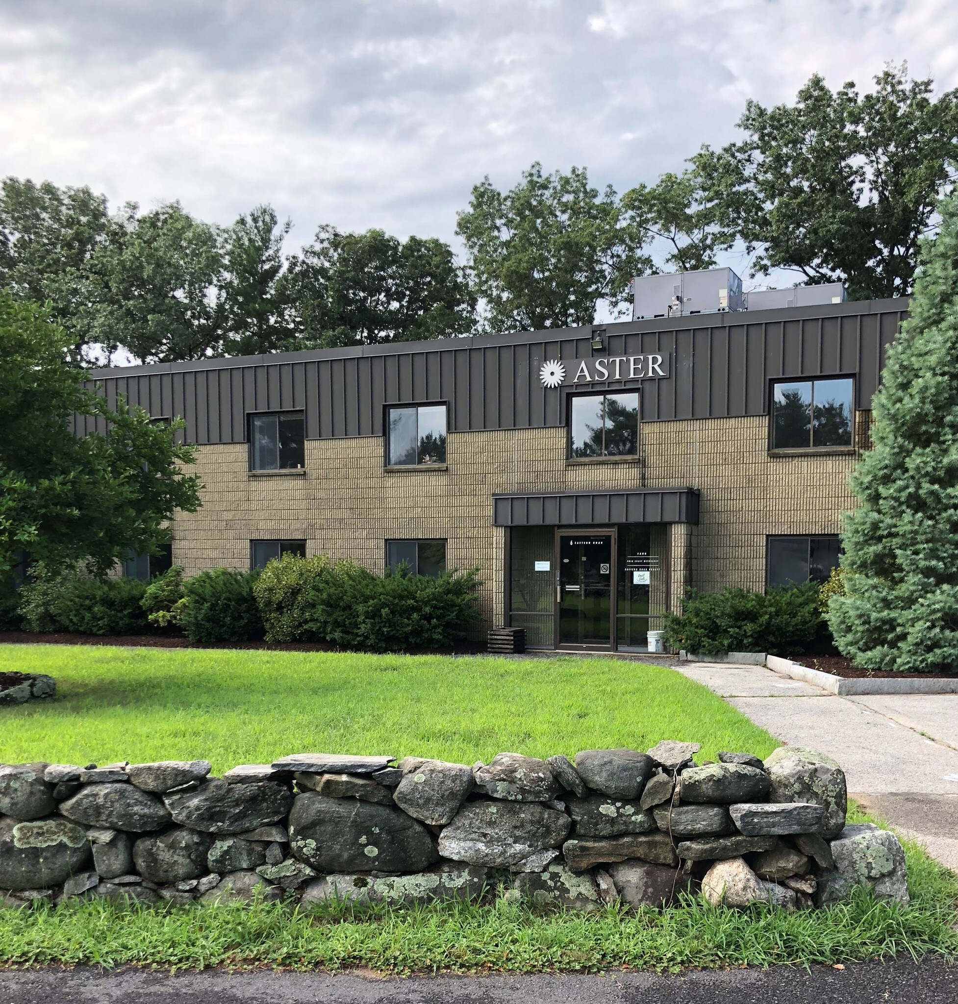 6 Eastern Rd, Acton, MA 01720