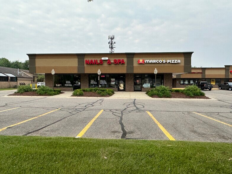 5921 John R Rd, Troy, MI 48085 Emerald Lakes Plaza