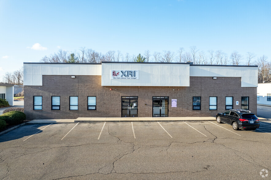 225 Metro Center Blvd, Warwick, RI for lease - Building Photo - Image 2 of 6