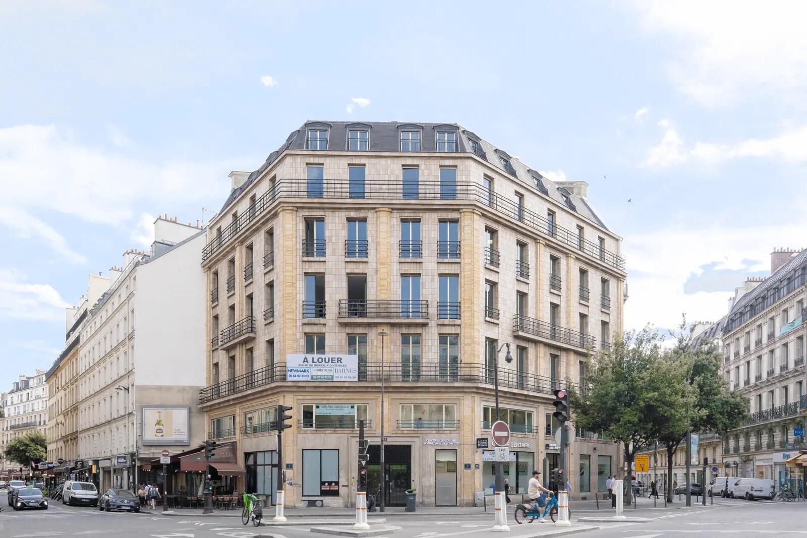 13 Place Kossuth, Paris for lease Building Photo- Image 1 of 2