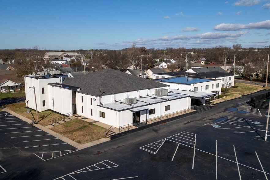 310 Coles Ferry Pike, Lebanon, TN for sale - Building Photo - Image 1 of 52