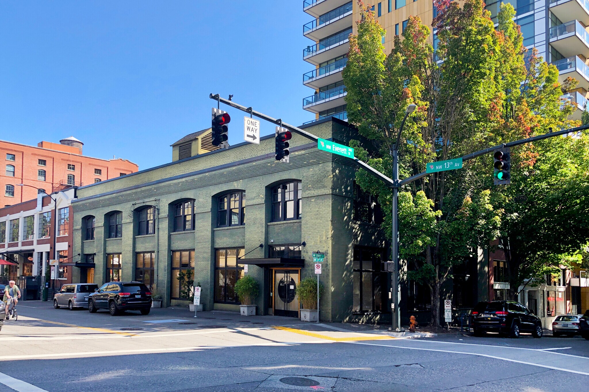 1225 NW Everett St, Portland, OR for sale Building Photo- Image 1 of 1