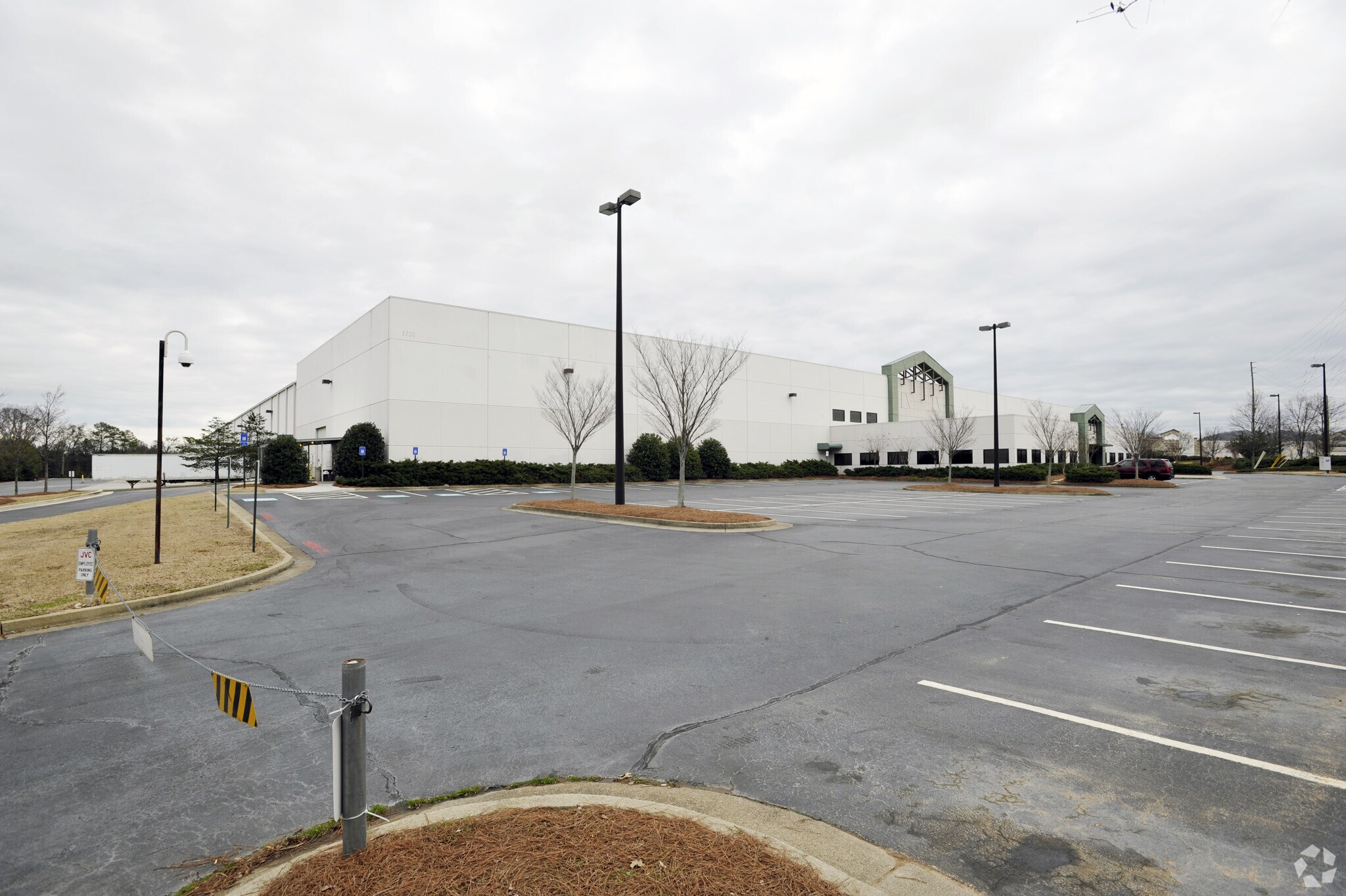 2750 Barrett Lakes Blvd, Kennesaw, GA for sale Primary Photo- Image 1 of 1