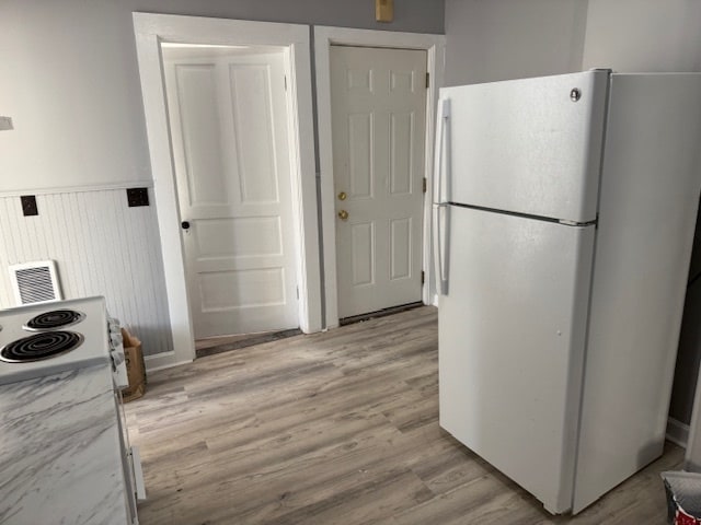 51 Pleasant St, Leominster, MA for sale - Interior Photo - Image 3 of 8