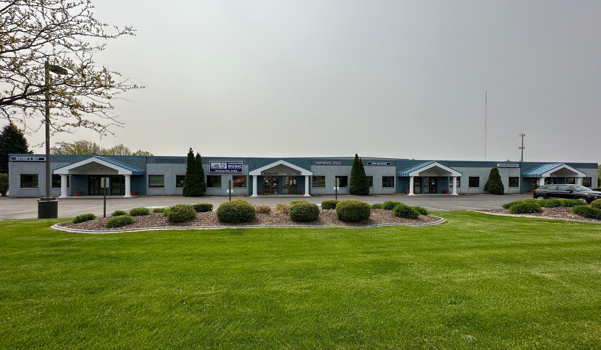 2976-2990 Voyager Dr, Green Bay, WI for lease Building Photo- Image 1 of 3