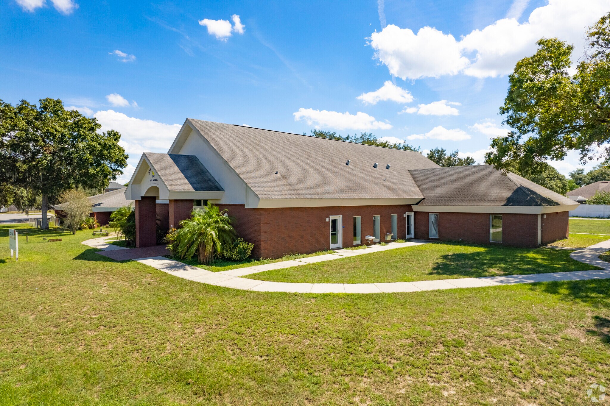 745 Lake Miriam Dr, Lakeland, FL 33813